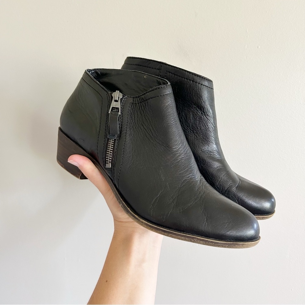 Lucky Brand • Black Ankle Booties western 10